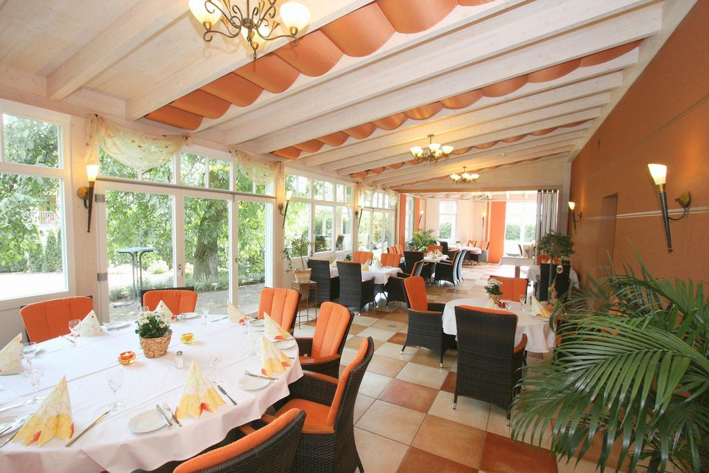 Hotel Muehlenhof Lollar Екстериор снимка