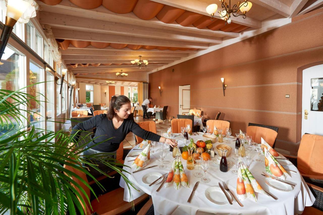 Hotel Muehlenhof Lollar Екстериор снимка