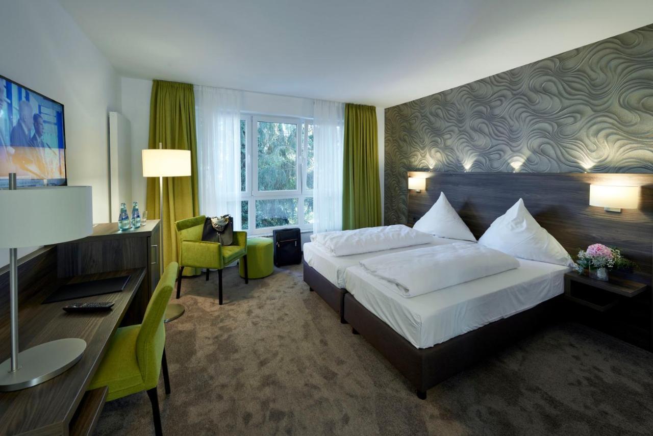 Hotel Muehlenhof Lollar Екстериор снимка
